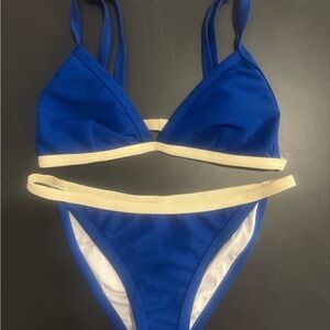 Cupshe Blue and Cream Bikini Set
